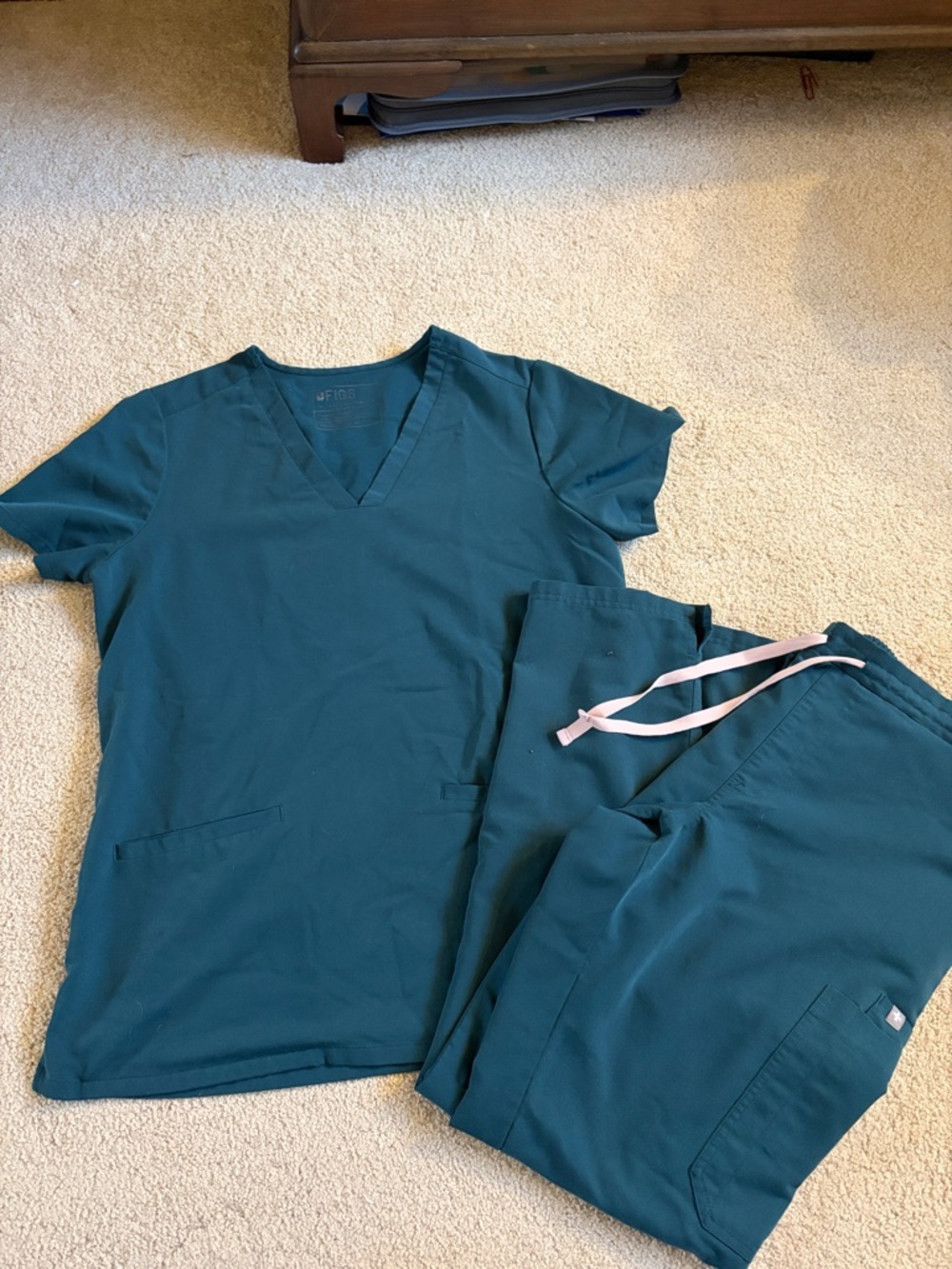 Women Figs Carribean Blue  - V-Neck Top & Drawstring Pants